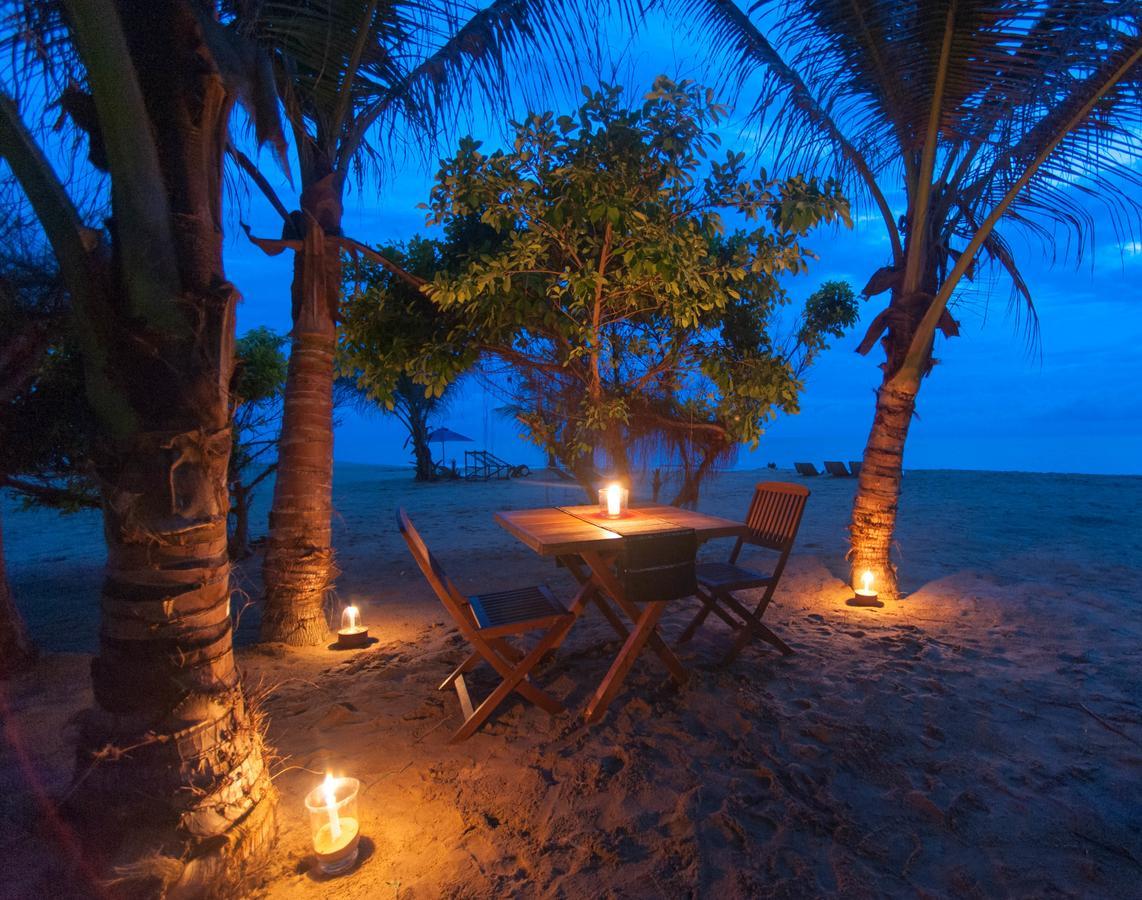 Bar Reef Resort Etalai Eksteriør billede